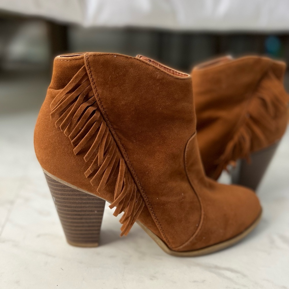 Fringe suede booties